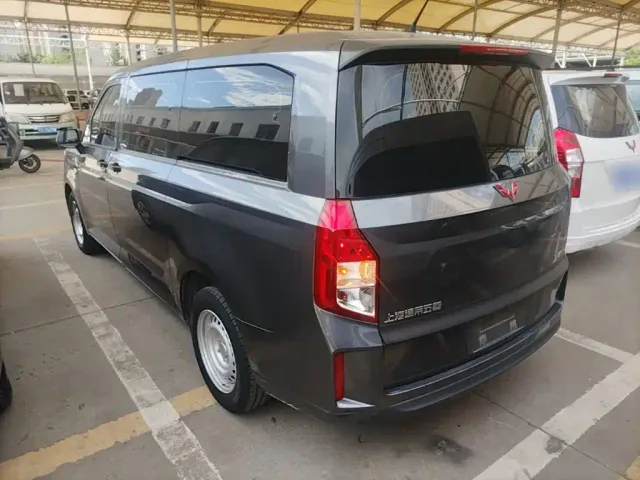 Wuling Zhengcheng — Фото автомобиля 23