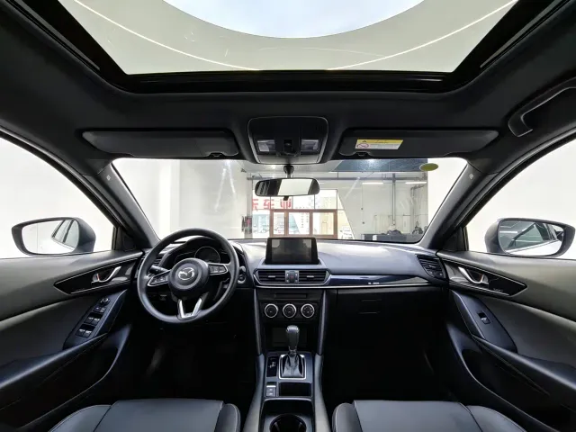 Mazda CX-4 — Фото автомобиля 7