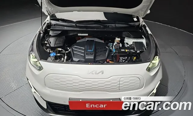 Kia Niro — Фото автомобиля 9