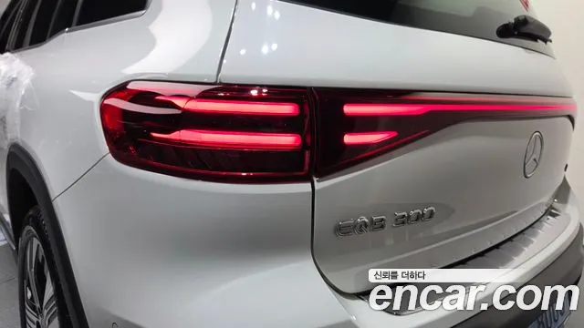 Mercedes-Benz EQB X243 — Фото автомобиля 8