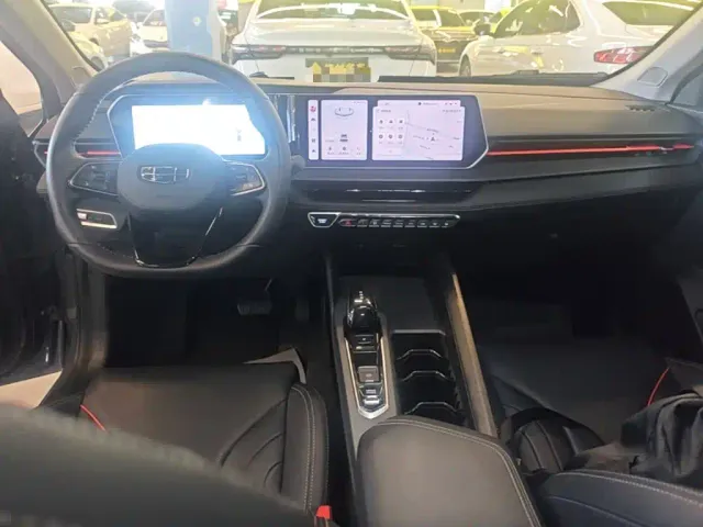 Geely Binrui — Фото автомобиля 9