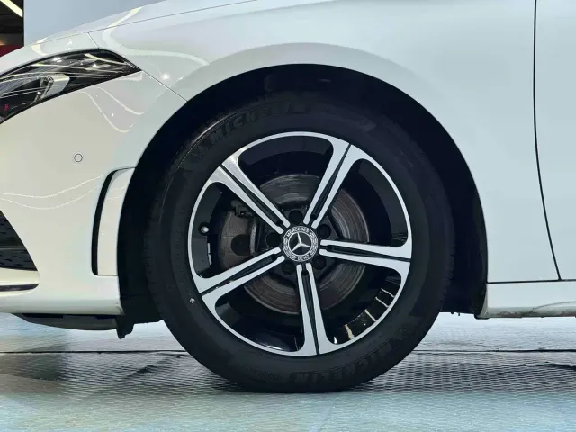 Mercedes-Benz A-Class — Фото автомобиля 16