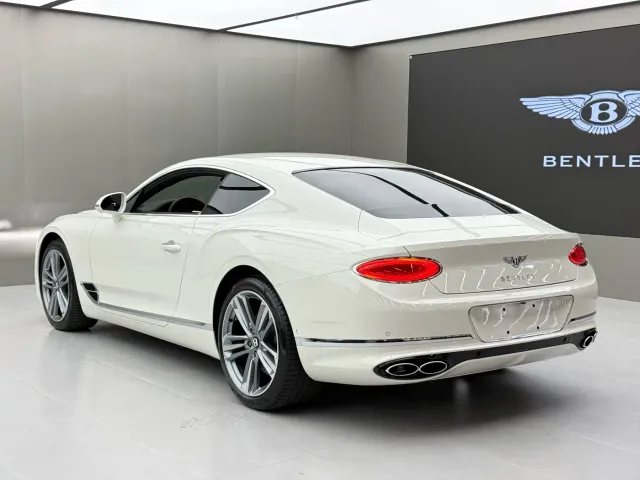 Bentley Continental — Фото автомобиля 4