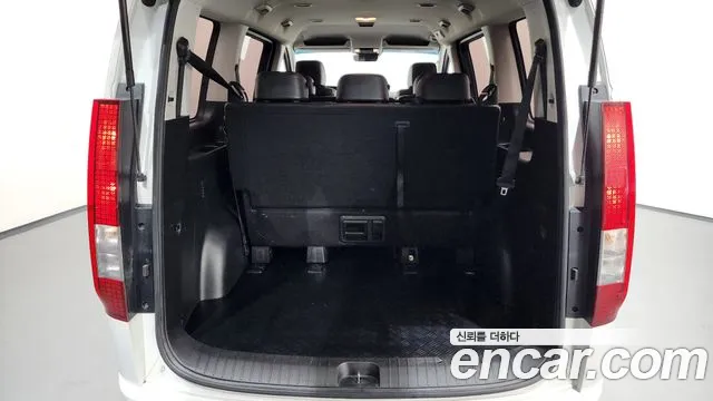 Hyundai Staria Staria 4WD Tourer 9 мест — Фото автомобиля 20