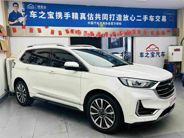 Ford Edge — Фото автомобиля 4