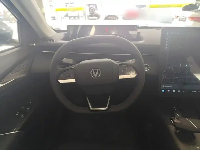 Changan Eado — Фото автомобиля 10