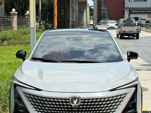 Changan UNI-T — Фото автомобиля 2