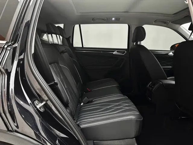 Volkswagen Tiguan L — Фото автомобиля 24