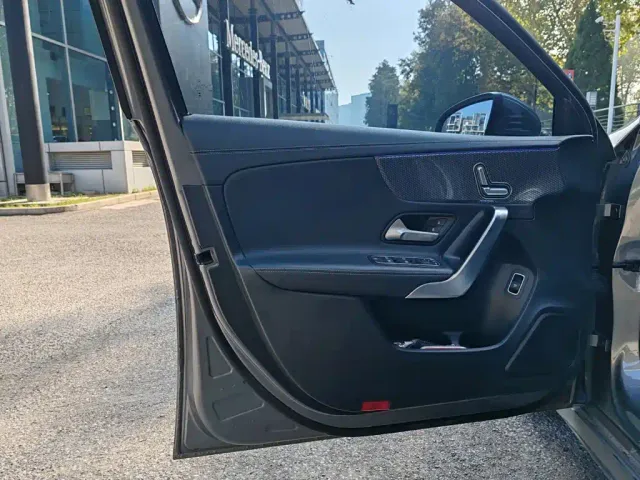 Mercedes-Benz A-Class — Фото автомобиля 9