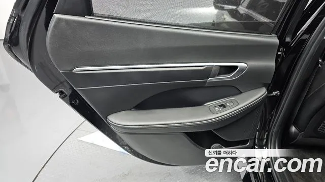 Hyundai Sonata — Фото автомобиля 14