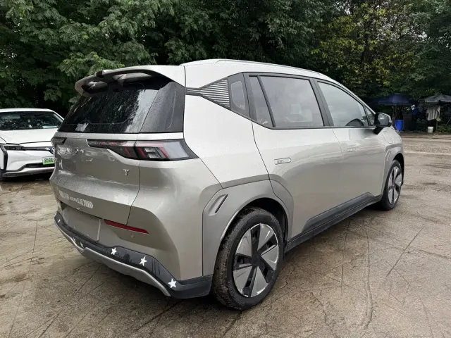 GAC Aion Y — Фото автомобиля 4