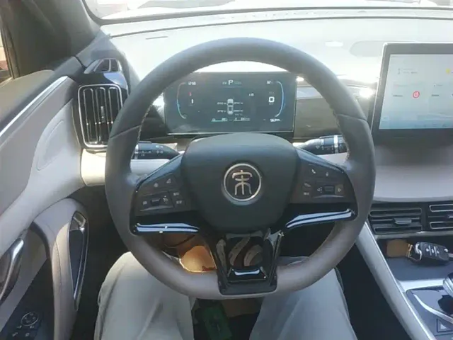 BYD Song Pro — Фото автомобиля 10