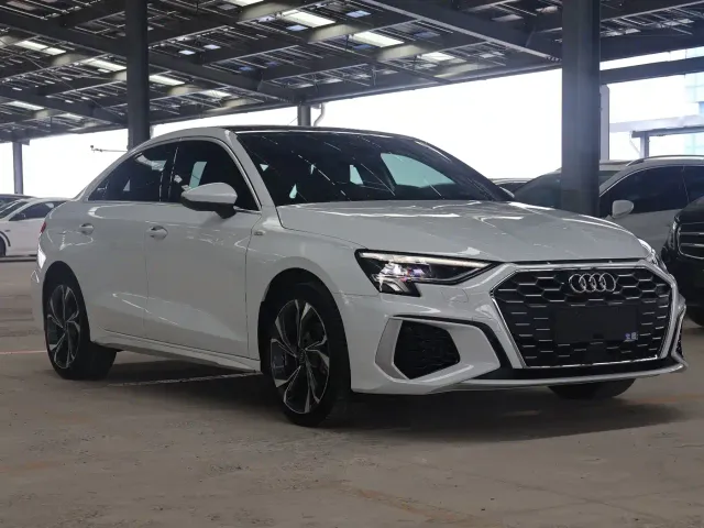 Audi Audi A3 2022 A3L Limousine 35 TFSI Luxury Sport — Фото автомобиля 3