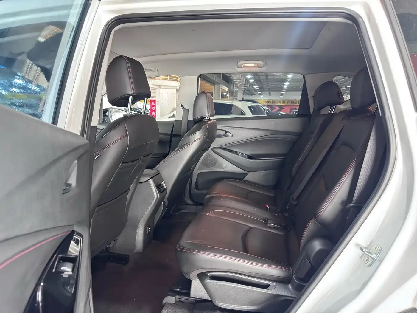 Chevrolet Volando 2020 Mild Hybrid Redline 530T Automatic Premium Edition (5+2 seater) — Фото автомобиля 8