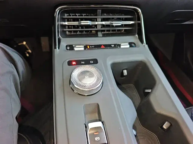 Wuling Starlight — Фото автомобиля 13