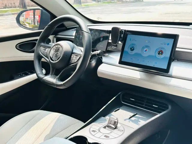 BYD Seal 05 DM-i — Фото автомобиля 6