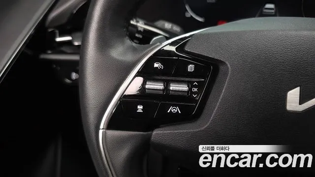Kia Niro — Фото автомобиля 23