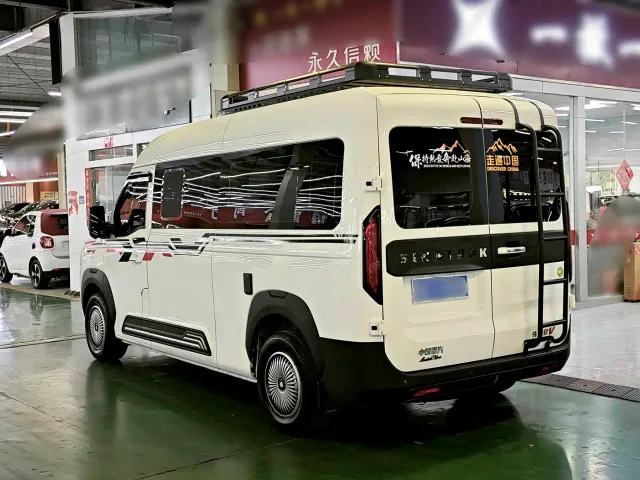 Sinotruk Xianfeng V — Фото автомобиля 2
