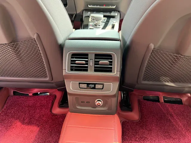 Audi Q5L — Фото автомобиля 30