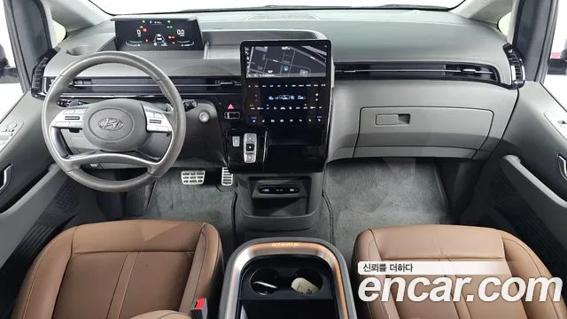 Hyundai Staria — Фото автомобиля 9