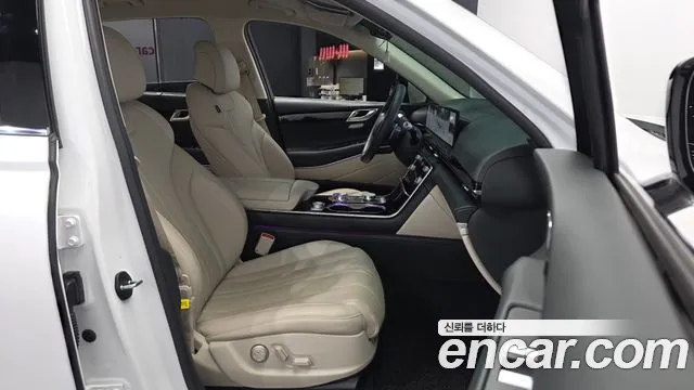 Genesis GV80 — Фото автомобиля 17