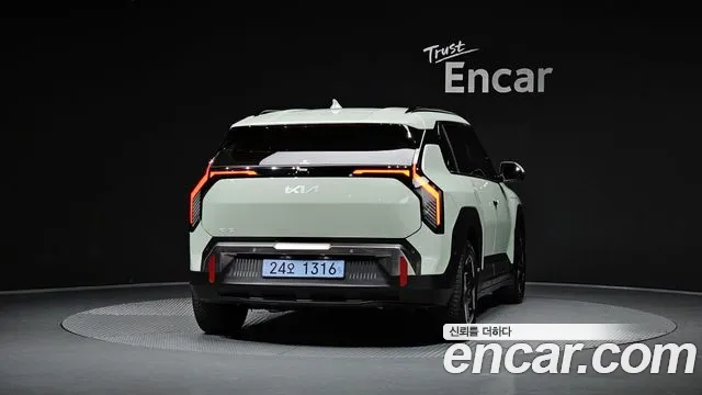 Kia EV3 — Фото автомобиля 3