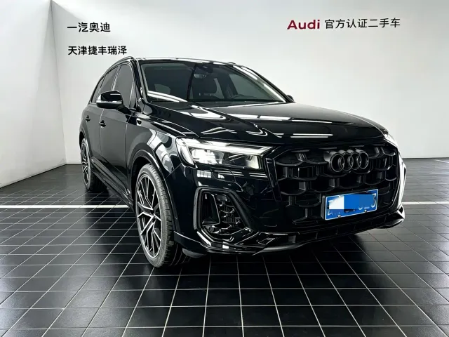 Audi Q7 — Фото автомобиля 5