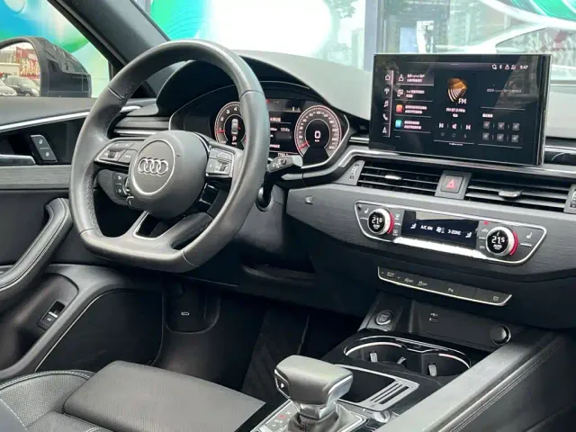 Audi A4L — Фото автомобиля 15