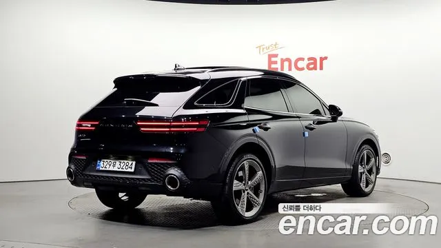 Genesis GV70 2.5T Бензин 2WD — Фото автомобиля 2