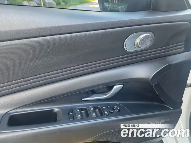 Hyundai AVANTE Avante (CN7) — Фото автомобиля 15