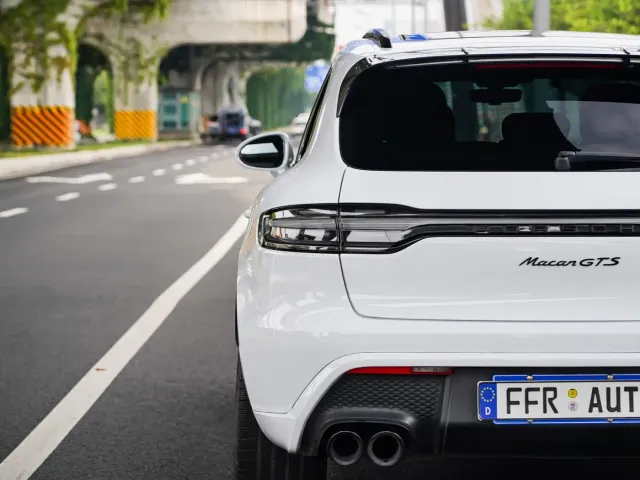 Porsche Macan — Фото автомобиля 23