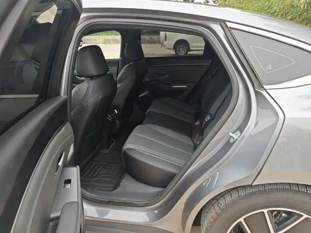 BYD Qin L — Фото автомобиля 16