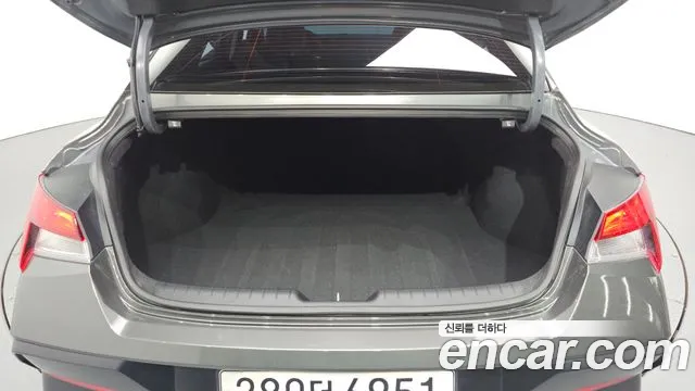 Hyundai Avante CN7 — Фото автомобиля 22