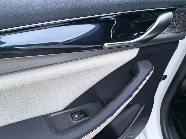 BYD Qin PLUS — Фото автомобиля 30
