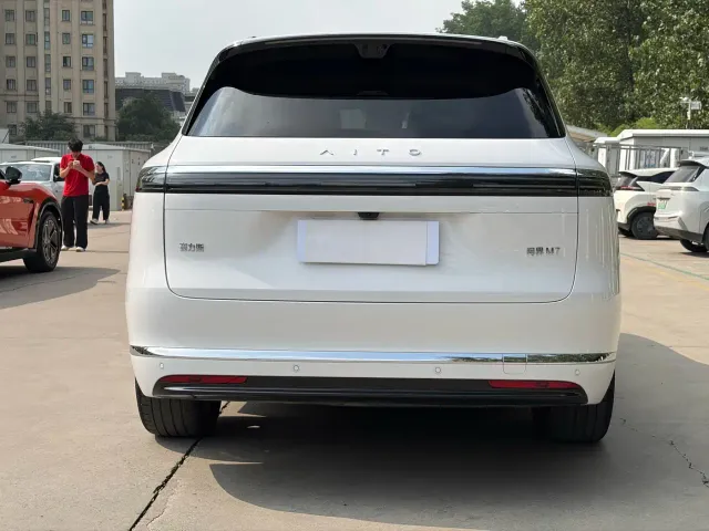 Aito M7 — Фото автомобиля 5