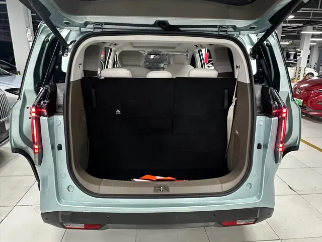 Maxus Dajia 7 — Фото автомобиля 4