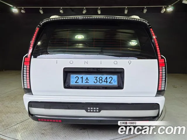 Hyundai Ioniq 9 — Фото автомобиля 2
