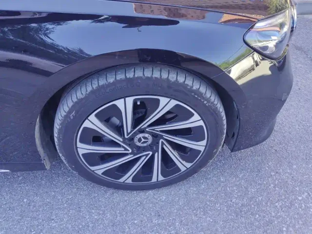 Mercedes-Benz E-Class — Фото автомобиля 6