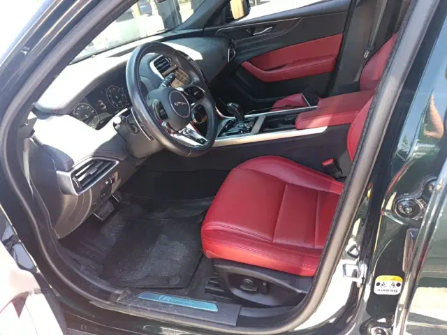 Jaguar XEL — Фото автомобиля 7