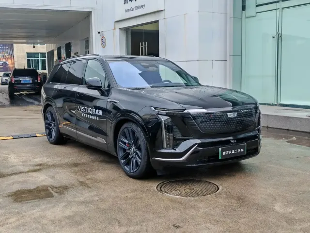 Cadillac Vistiq — Фото автомобиля 3