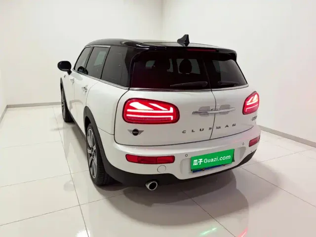 MINI Clubman — Фото автомобиля 4