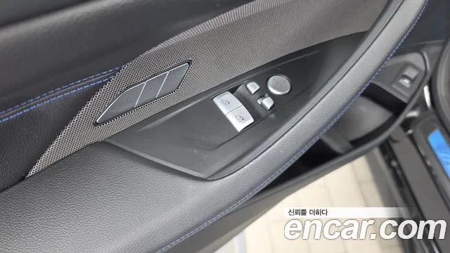 BMW 4 Series G22 — Фото автомобиля 27