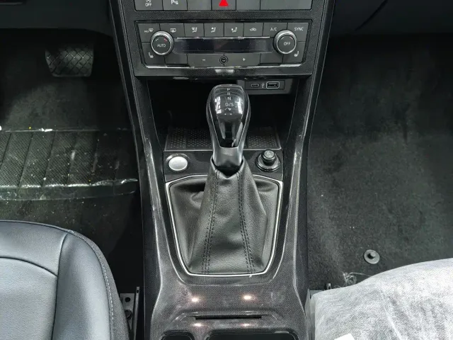 Volkswagen Tharu — Фото автомобиля 14