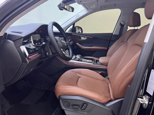 Audi Q7 — Фото автомобиля 14