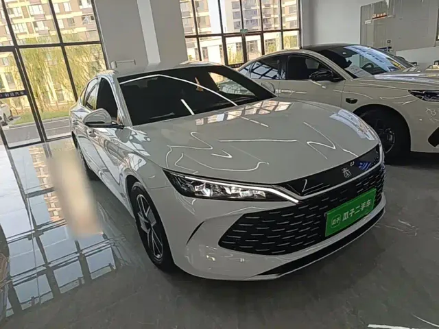 BYD Qin L — Фото автомобиля 3