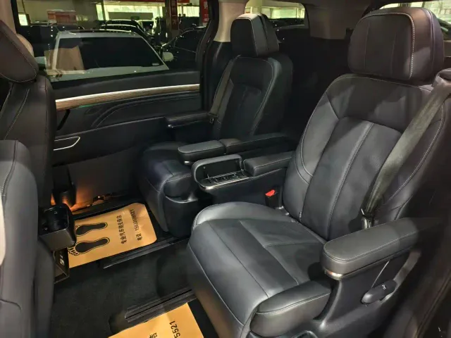 GAC Trumpchi M8 — Фото автомобиля 14