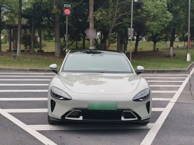 Xiaomi SU7 — Фото автомобиля 2