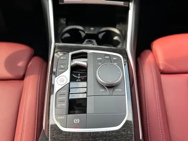 BMW 3 Series — Фото автомобиля 12