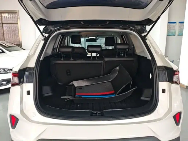 Wuling Asta — Фото автомобиля 18