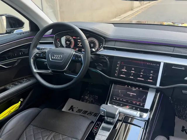 Audi A8 — Фото автомобиля 23